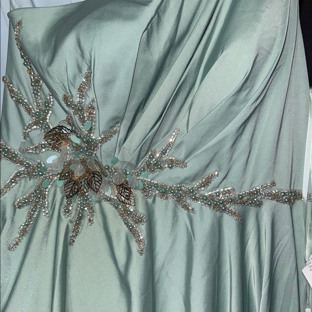 Mac Duggal Sage Green One-Shoulder Evening Dress - Picture 7 of 9